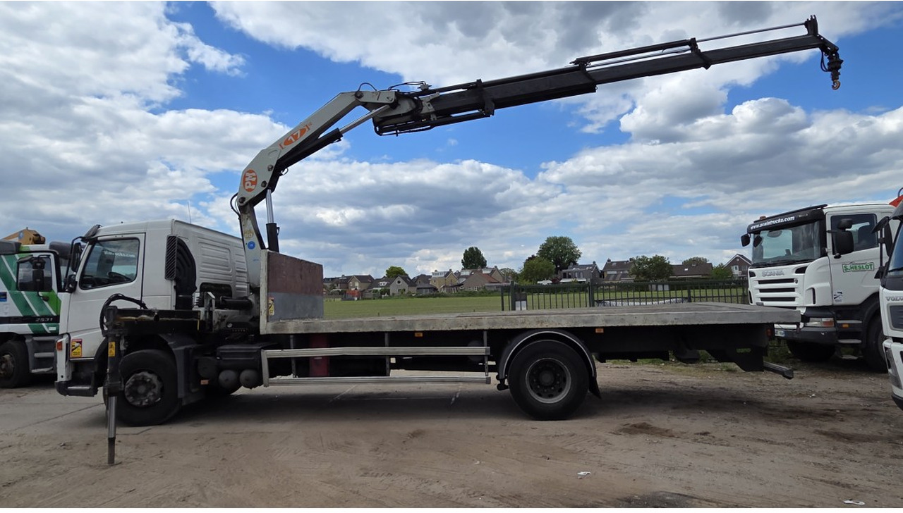 VOLVO FM 330 FLATBED 4X2 PM 17 LC 17 TON - Camión caja abierta, Camión grúa: foto 2 VOLVO FM 330 FLATBED 4X2 PM 17 LC 17 TON - Camión caja abierta, Camión grúa: foto 2