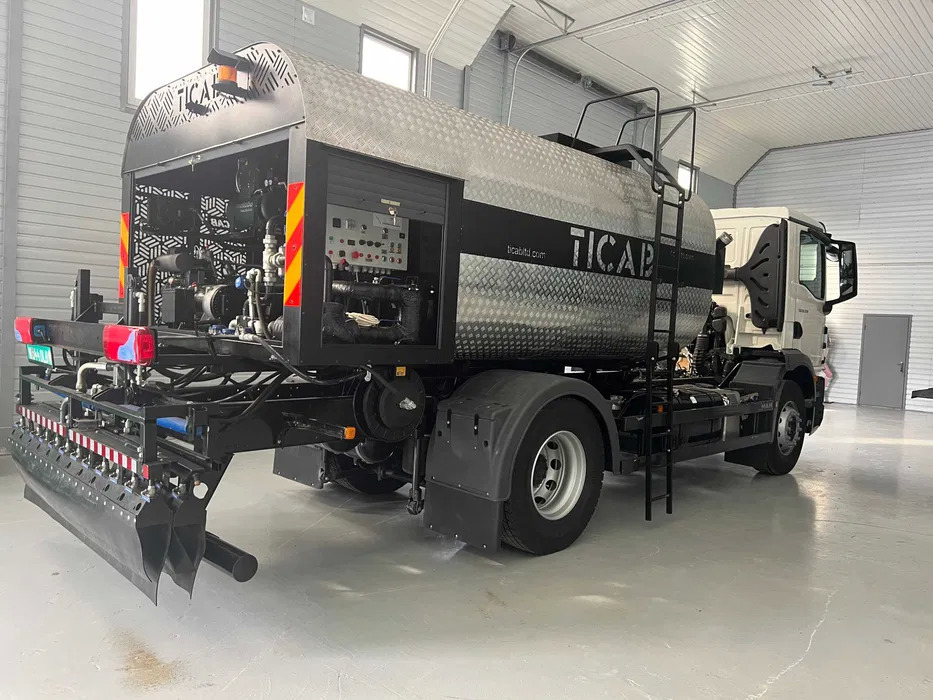 TICAB Аutonomous Asphalt Sprayer 8000 L, Asphalt Distributor, Manufacturer - Bomba de hormigón: foto 1 TICAB Аutonomous Asphalt Sprayer 8000 L, Asphalt Distributor, Manufacturer - Bomba de hormigón: foto 1