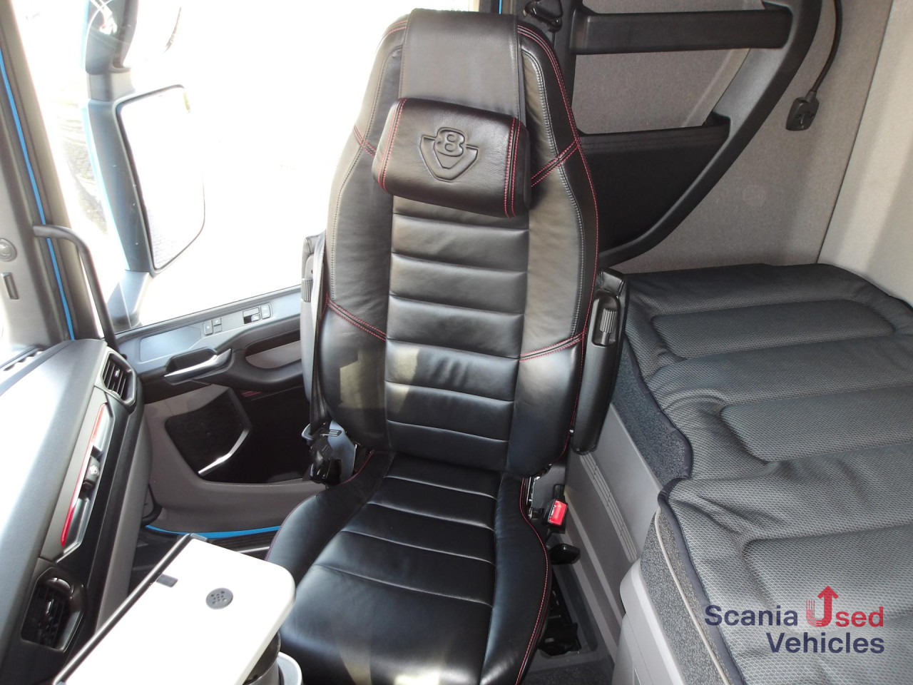 SCANIA S 590 NB - V8 - FULL AIR - HYDRAULIK - LEDER - - Cabeza tractora: foto 3 SCANIA S 590 NB - V8 - FULL AIR - HYDRAULIK - LEDER - - Cabeza tractora: foto 3