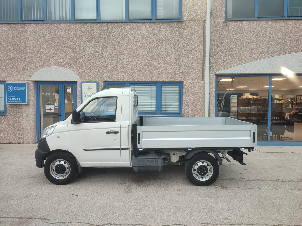PIAGGIO Porter NP6 - Furgoneta pequeña: foto 3 PIAGGIO Porter NP6 - Furgoneta pequeña: foto 3
