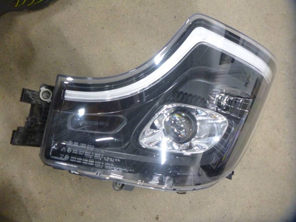 Mercedes-Benz Actros - Sistema eléctrico para Camión: foto 1 Mercedes-Benz Actros - Sistema eléctrico para Camión: foto 1