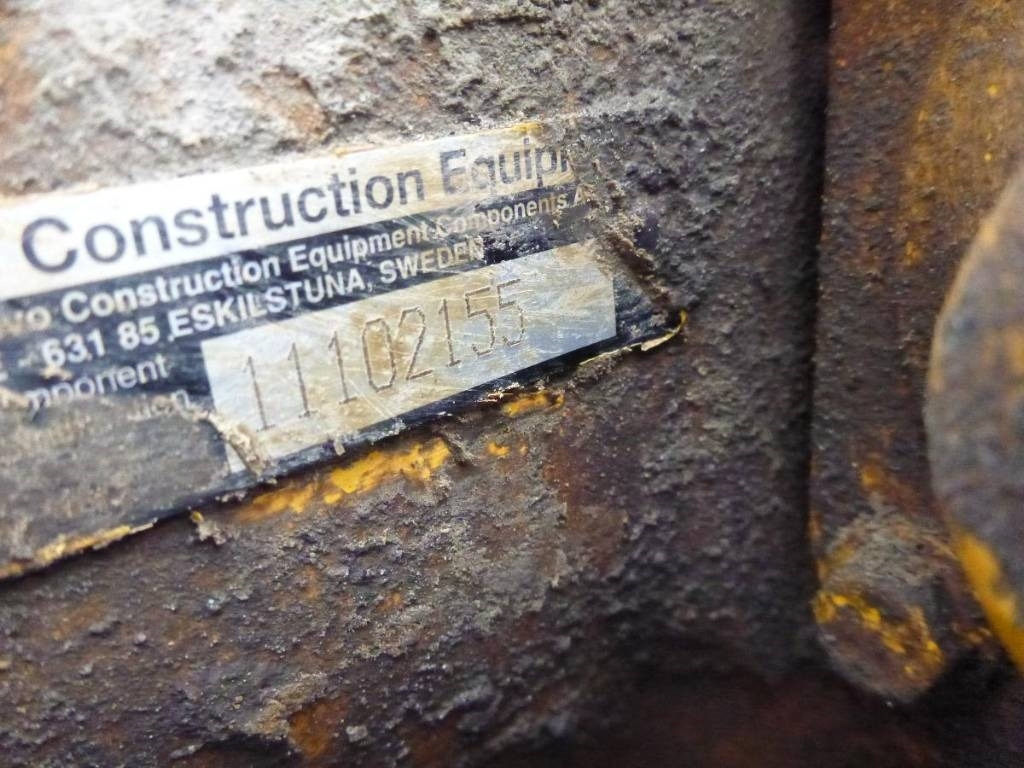 Volvo L 220 E - Eje y piezas para Maquinaria de construcción: foto 3 Volvo L 220 E - Eje y piezas para Maquinaria de construcción: foto 3