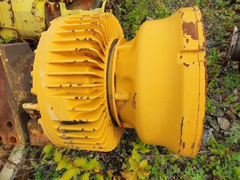 Volvo L 350 F, 11145757 - Eje y piezas para Maquinaria de construcción: foto 2 Volvo L 350 F, 11145757 - Eje y piezas para Maquinaria de construcción: foto 2