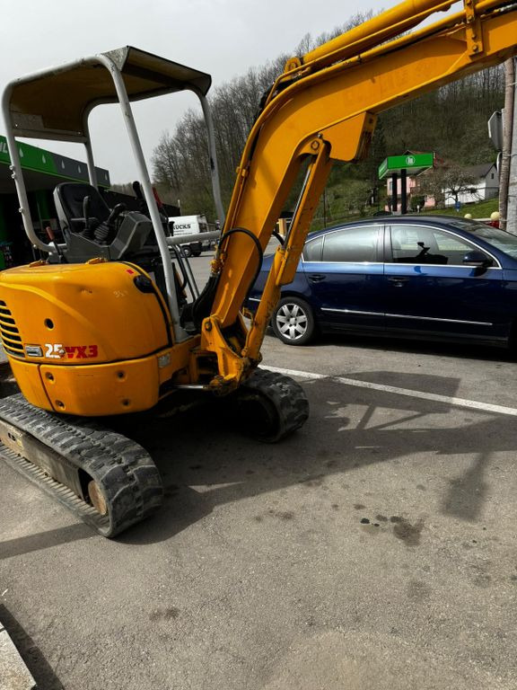 IHI 25VX3, 2.5ton, SWISS Machine IHI 25VX3, 2.5ton, SWISS Machine - Miniexcavadora: foto 3 IHI 25VX3, 2.5ton, SWISS Machine IHI 25VX3, 2.5ton, SWISS Machine - Miniexcavadora: foto 3