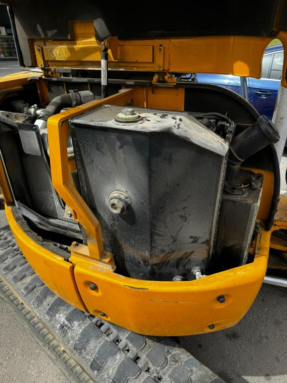 IHI 25VX3, 2.5ton, SWISS Machine IHI 25VX3, 2.5ton, SWISS Machine - Miniexcavadora: foto 5 IHI 25VX3, 2.5ton, SWISS Machine IHI 25VX3, 2.5ton, SWISS Machine - Miniexcavadora: foto 5