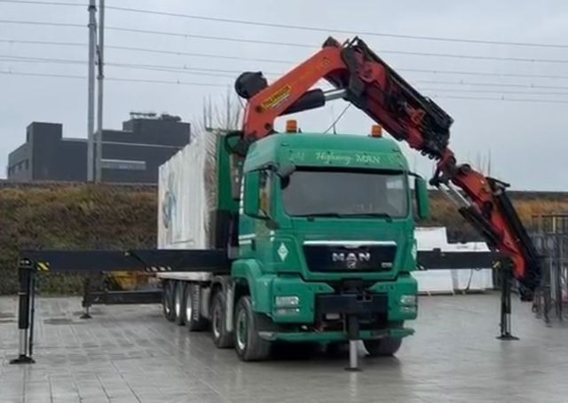 Camión grúa, Camión lona MAN TGS 35.480 10x6,E5,Palfinger PK92002+JIB+winch: foto 6 Camión grúa, Camión lona MAN TGS 35.480 10x6,E5,Palfinger PK92002+JIB+winch: foto 6