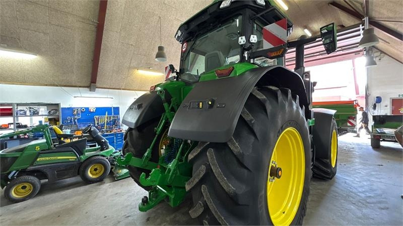John Deere 8R340 8R340 Ultimate - Tractor: foto 4 John Deere 8R340 8R340 Ultimate - Tractor: foto 4