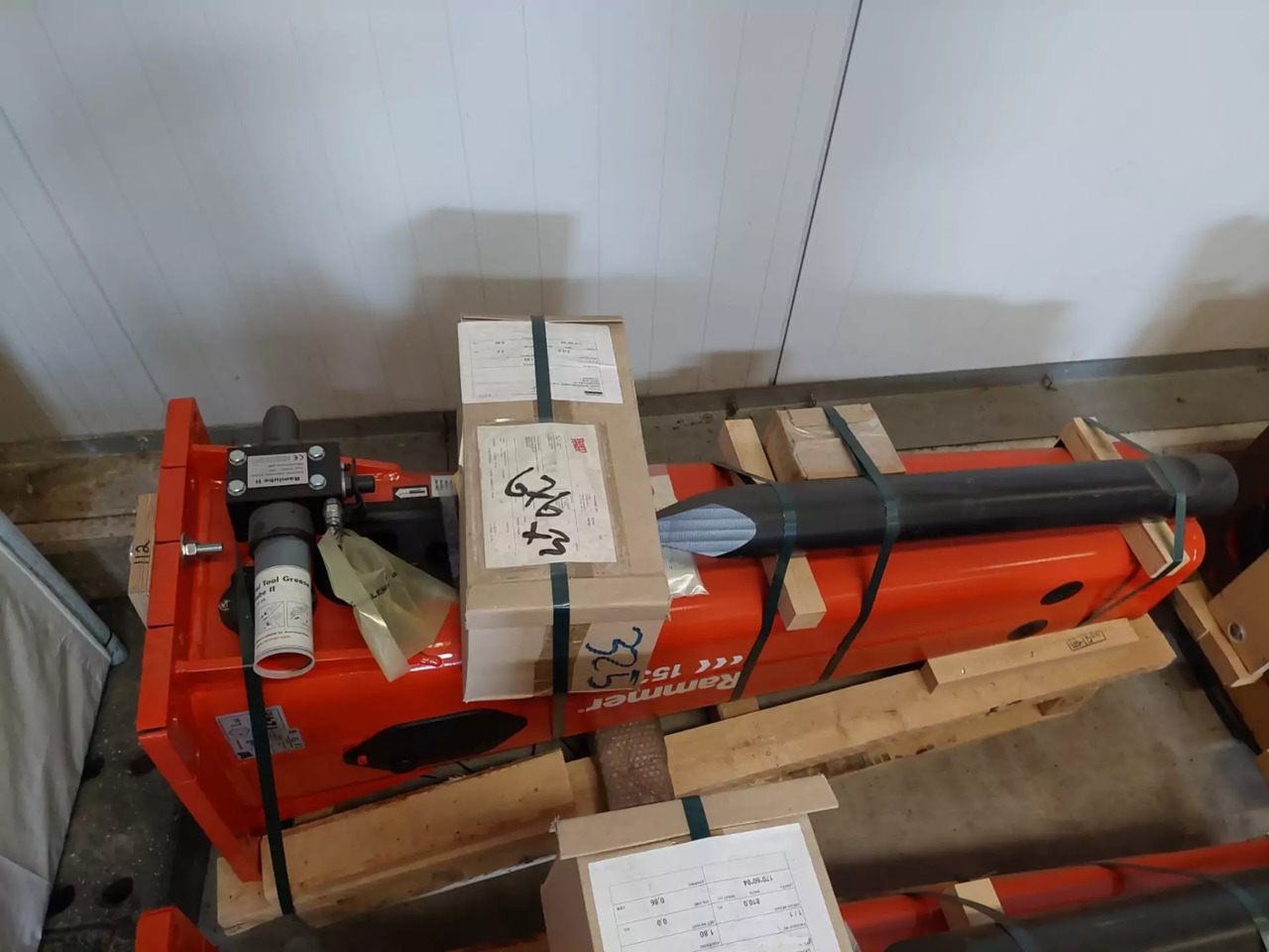 2023 Rammer 1533E - Martillo hidráulico: foto 1 2023 Rammer 1533E - Martillo hidráulico: foto 1