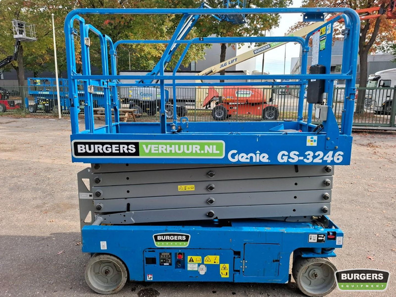 Genie GS3246 Nieuwe accus + lader - Plataforma de tijeras: foto 5 Genie GS3246 Nieuwe accus + lader - Plataforma de tijeras: foto 5