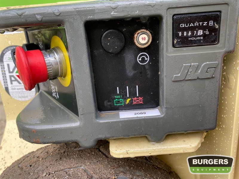 JLG 1230ES - Plataforma de mástil vertical: foto 4 JLG 1230ES - Plataforma de mástil vertical: foto 4