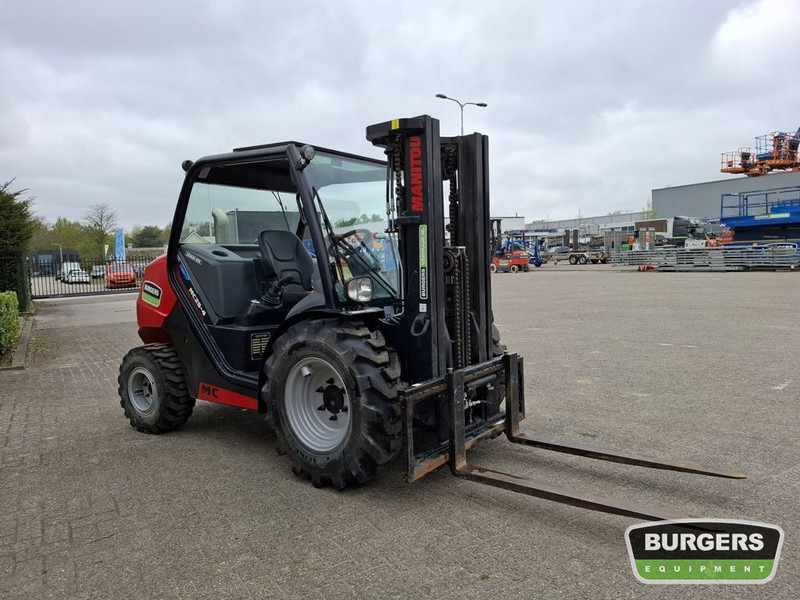 Manitou MC 25-4 D K ST5 S1 Buggy - Carretilla elevadora diésel: foto 2 Manitou MC 25-4 D K ST5 S1 Buggy - Carretilla elevadora diésel: foto 2