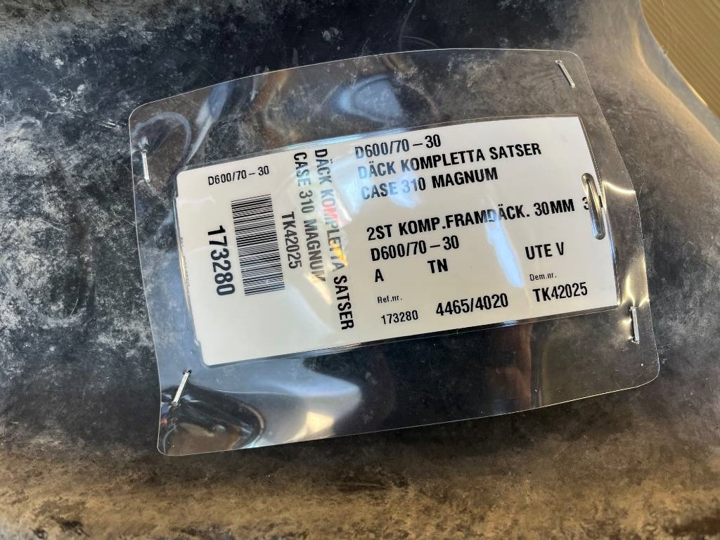 BKT 600/70R30 till Case Magnum 310 - Neumático para Maquinaria agrícola: foto 2 BKT 600/70R30 till Case Magnum 310 - Neumático para Maquinaria agrícola: foto 2