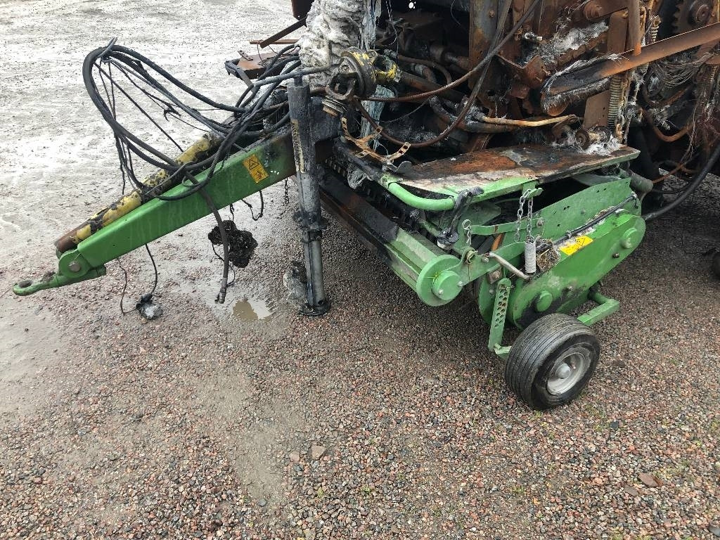 Krone Comprima CF 155 XC Dismantled: only spare parts - Rotoempacadora: foto 4 Krone Comprima CF 155 XC Dismantled: only spare parts - Rotoempacadora: foto 4