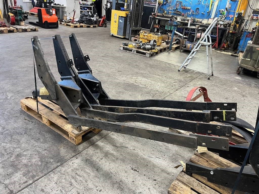 Lastarfäste Trima till Ursus Zetor - Cargador frontal para tractor: foto 2 Lastarfäste Trima till Ursus Zetor - Cargador frontal para tractor: foto 2