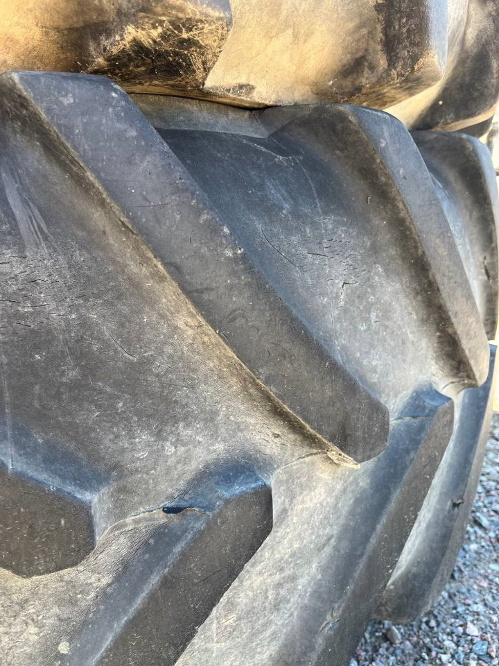 Michelin 540/65R38 till Massey Ferguson 6255 - Neumático para Maquinaria agrícola: foto 5 Michelin 540/65R38 till Massey Ferguson 6255 - Neumático para Maquinaria agrícola: foto 5