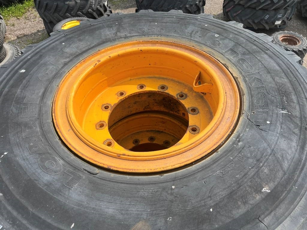 Nokian 20,5 R25 Loader grip Volvo Hyundai Huddig - Rueda completa: foto 2 Nokian 20,5 R25 Loader grip Volvo Hyundai Huddig - Rueda completa: foto 2