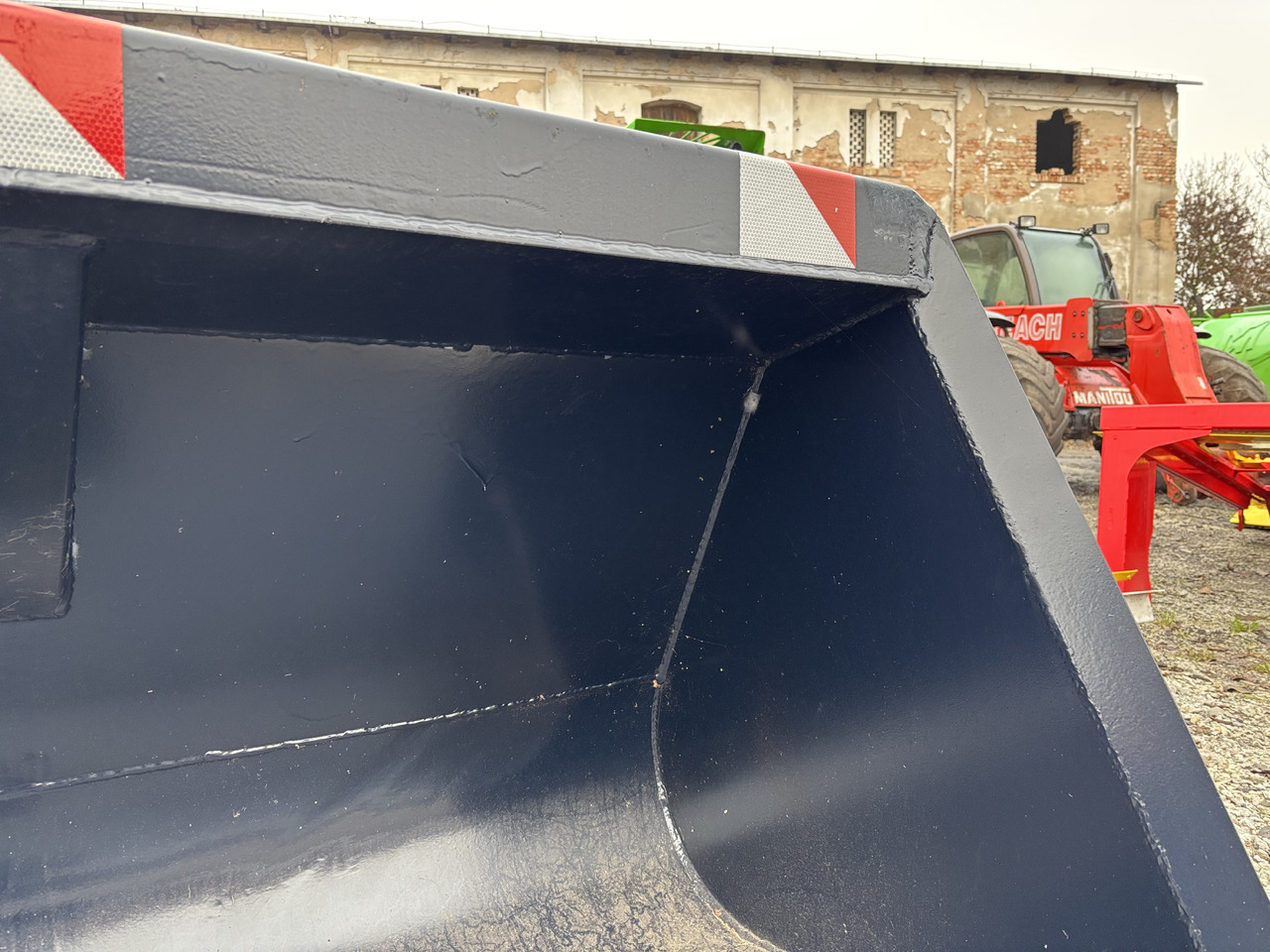 21453 Łyżka Objętościowa 2,3m 1,01 m3 z mocowaniem do ładowarki Claas Scorpion. - Cazo cargador: foto 2 21453 Łyżka Objętościowa 2,3m 1,01 m3 z mocowaniem do ładowarki Claas Scorpion. - Cazo cargador: foto 2