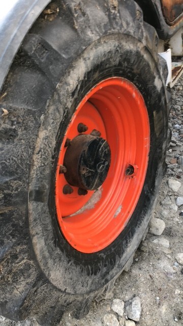 Bobcat Manitou Felgi 14x24 koła 460/70 R24 - Llanta para Maquinaria de construcción: foto 1 Bobcat Manitou Felgi 14x24 koła 460/70 R24 - Llanta para Maquinaria de construcción: foto 1