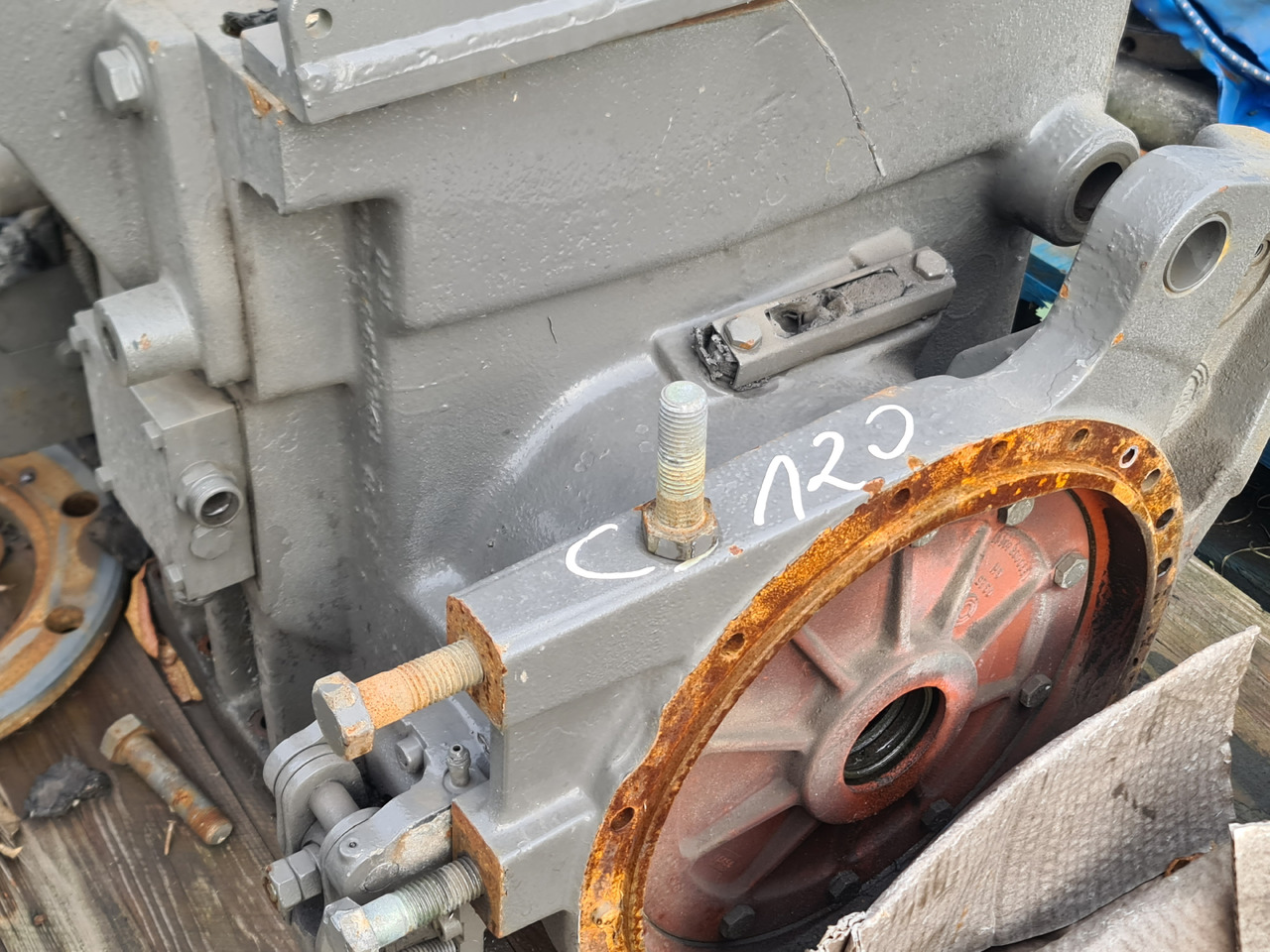 Case CS120 CS 120 Obudowa Centralna Mostu WOM Dyfer Dyferencjał Szyna 1331003301099EHW - Eje y piezas para Maquinaria agrícola: foto 2 Case CS120 CS 120 Obudowa Centralna Mostu WOM Dyfer Dyferencjał Szyna 1331003301099EHW - Eje y piezas para Maquinaria agrícola: foto 2