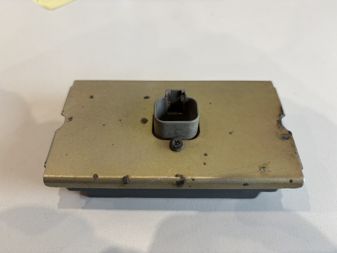 Case IH Puma Magnum Maxxum MX - moduł sterownik 4-pinowy 284638A2 - Unidad de control para Maquinaria agrícola: foto 2 Case IH Puma Magnum Maxxum MX - moduł sterownik 4-pinowy 284638A2 - Unidad de control para Maquinaria agrícola: foto 2