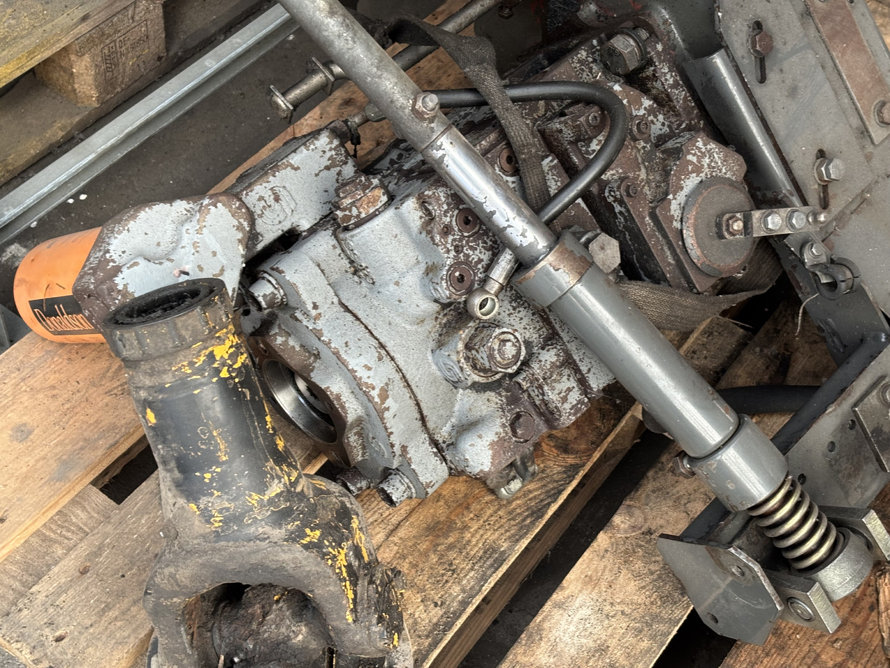 Claas 480 Wałek Napędu Skrzyni Biegów 0007694080 0006379471 0006376880 - Palier para Maquinaria agrícola: foto 4 Claas 480 Wałek Napędu Skrzyni Biegów 0007694080 0006379471 0006376880 - Palier para Maquinaria agrícola: foto 4