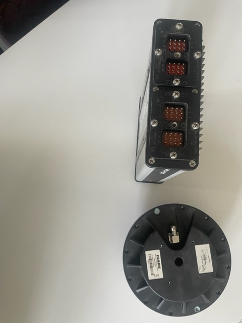 Claas GPS pilot S7/S11 , 14059330 Claas eDriveX źyroskop i antena - Sistema de navegación: foto 2 Claas GPS pilot S7/S11 , 14059330 Claas eDriveX źyroskop i antena - Sistema de navegación: foto 2