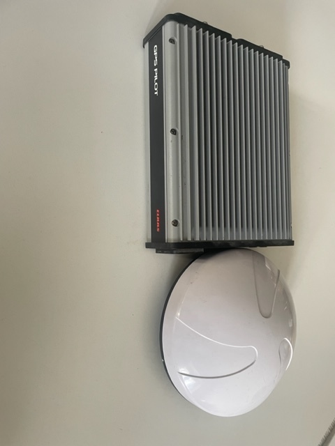 Claas GPS pilot S7/S11 , 14059330 Claas eDriveX źyroskop i antena - Sistema de navegación: foto 3 Claas GPS pilot S7/S11 , 14059330 Claas eDriveX źyroskop i antena - Sistema de navegación: foto 3