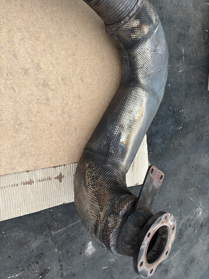 Claas Lexion 780 Rura Wydechowa Wydech EXHAUST PIPE ISO 0007804091 00 07819781 - Tubo de escape para Cosechadora de granos: foto 5 Claas Lexion 780 Rura Wydechowa Wydech EXHAUST PIPE ISO 0007804091 00 07819781 - Tubo de escape para Cosechadora de granos: foto 5