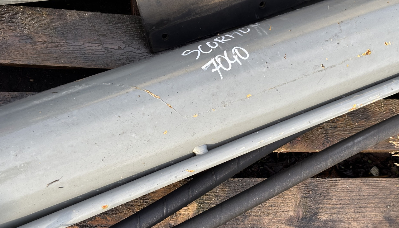 Claas Scorpion 7040 Siłownik Podnoszenia Siłownik Wyrównania 0013003700  0013003720 - Cilindro hidráulico para Manipulador telescópico: foto 3 Claas Scorpion 7040 Siłownik Podnoszenia Siłownik Wyrównania 0013003700  0013003720 - Cilindro hidráulico para Manipulador telescópico: foto 3