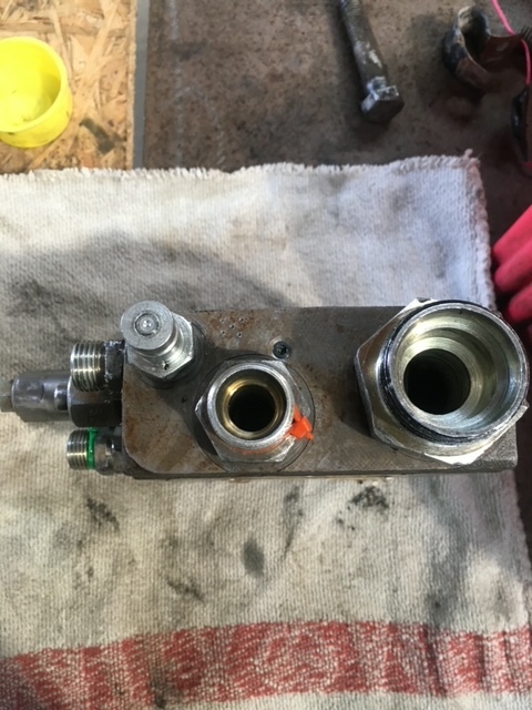 Claas Targo rozdzielacz częśc - Válvula hidráulica para Maquinaria agrícola: foto 2 Claas Targo rozdzielacz częśc - Válvula hidráulica para Maquinaria agrícola: foto 2