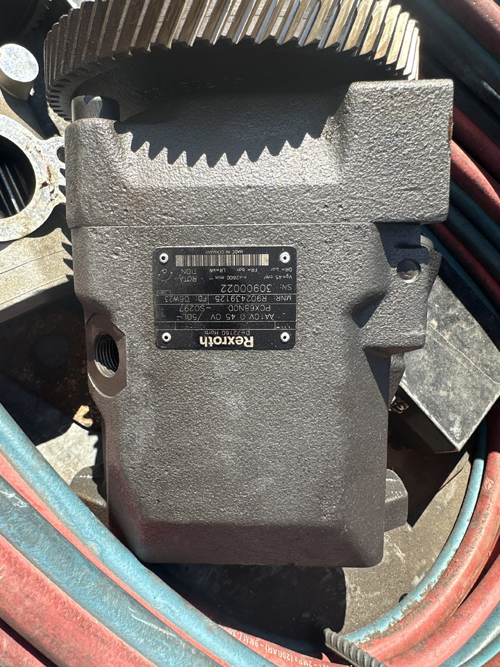 Claas ares Axion pompa hydrauliczna rexrota AA10V Massey Ferguson - Bomba hidráulica para Maquinaria agrícola: foto 1 Claas ares Axion pompa hydrauliczna rexrota AA10V Massey Ferguson - Bomba hidráulica para Maquinaria agrícola: foto 1