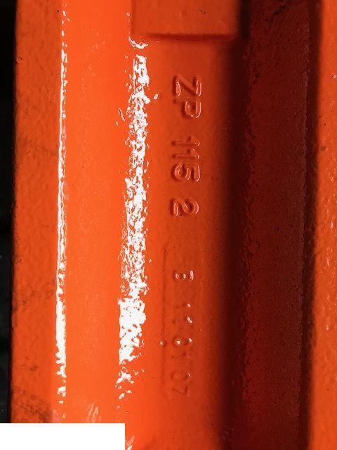 DOOSAN DL - ZF 4474451036 - Obudowa Mostu - Eje y piezas para Maquinaria agrícola: foto 4 DOOSAN DL - ZF 4474451036 - Obudowa Mostu - Eje y piezas para Maquinaria agrícola: foto 4