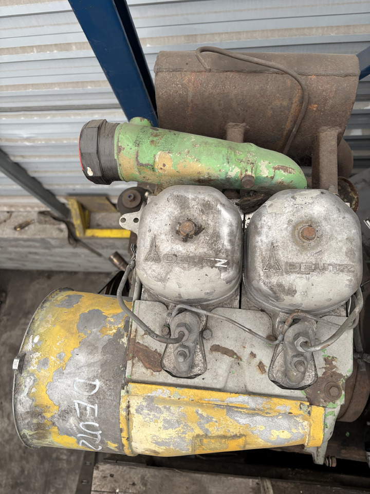 Deutz F2L912 Silnik Kompletny - Motor para Maquinaria de construcción: foto 2 Deutz F2L912 Silnik Kompletny - Motor para Maquinaria de construcción: foto 2