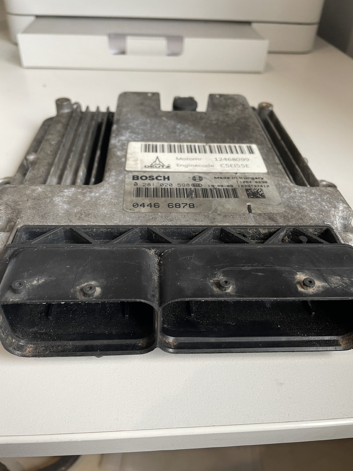 Deutz TD 3.6 L4 TD3.6L4 - sterownik silnika ECU 04466878 0281020598 - Unidad de control para Maquinaria de construcción: foto 2 Deutz TD 3.6 L4 TD3.6L4 - sterownik silnika ECU 04466878 0281020598 - Unidad de control para Maquinaria de construcción: foto 2