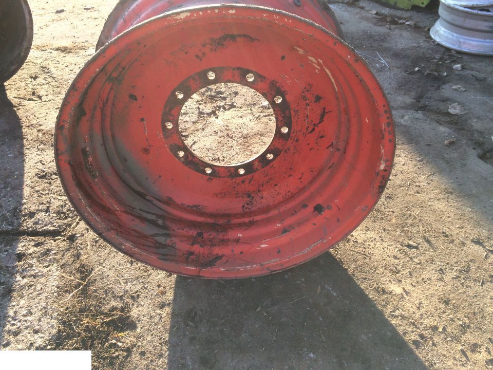 Felga Dw16x30 , felga claas fendt 16x30 - Llanta para Maquinaria agrícola: foto 1 Felga Dw16x30 , felga claas fendt 16x30 - Llanta para Maquinaria agrícola: foto 1