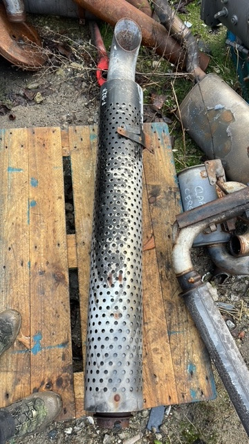 Fendt 927 930 936 Com3 tłumik komin wydech - Silenciador para Maquinaria agrícola: foto 2 Fendt 927 930 936 Com3 tłumik komin wydech - Silenciador para Maquinaria agrícola: foto 2