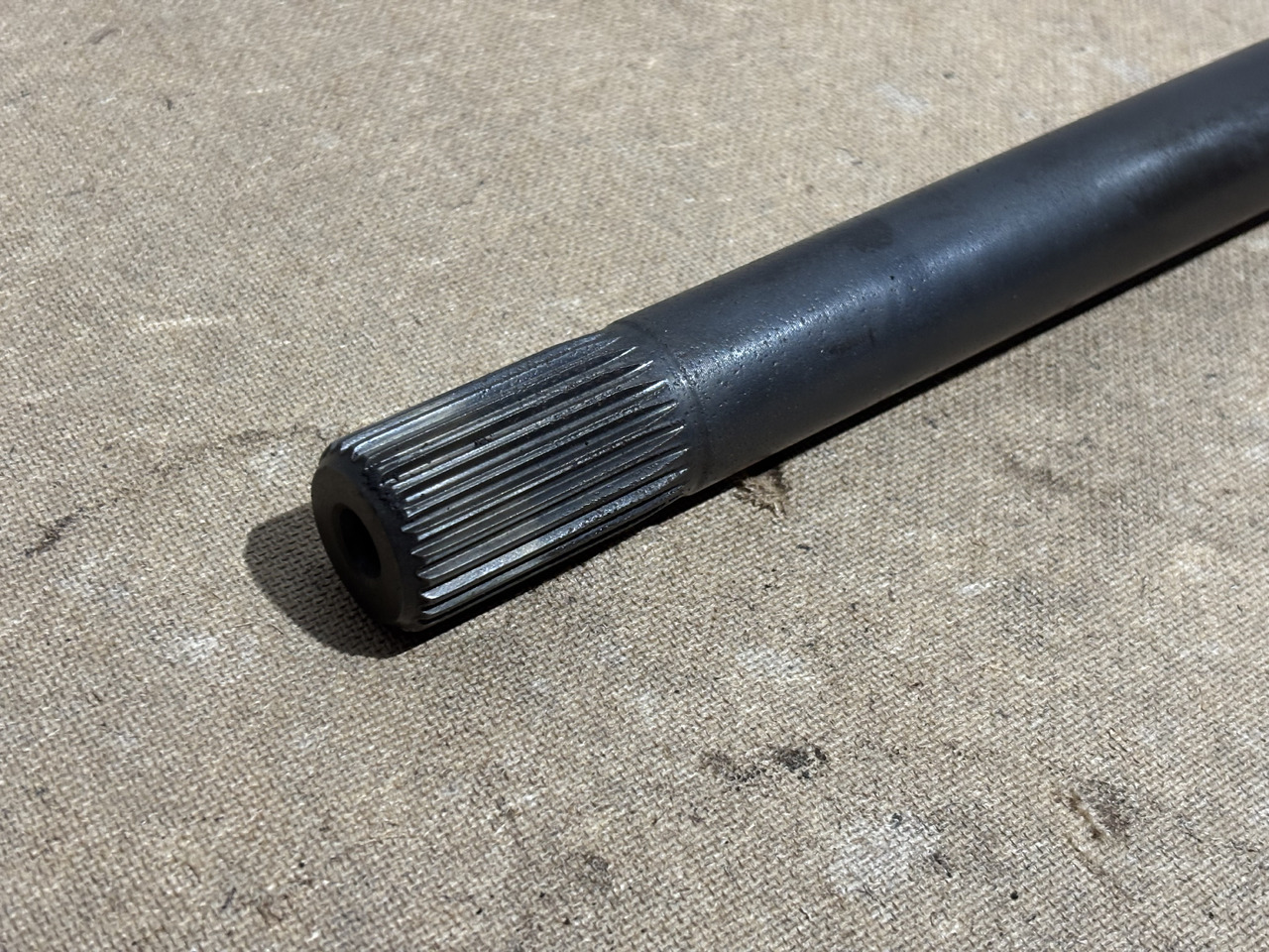 Fendt AGCO 920 924 926 930 Skrzynia Biegów Wał Wałek CZĘŚĆI M934100082040 - Caja de cambios para Maquinaria agrícola: foto 2 Fendt AGCO 920 924 926 930 Skrzynia Biegów Wał Wałek CZĘŚĆI M934100082040 - Caja de cambios para Maquinaria agrícola: foto 2