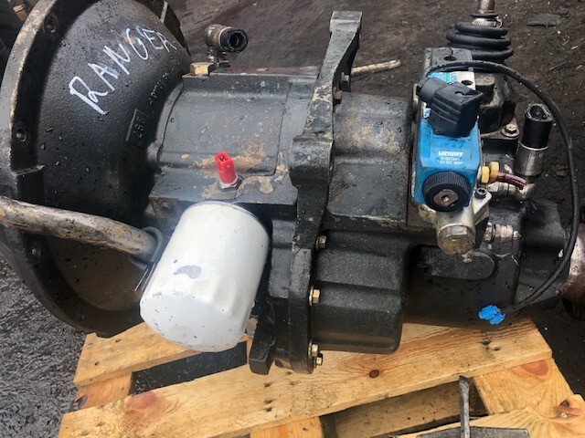 International Transmission 460 164 - Transmisión para Maquinaria agrícola: foto 2 International Transmission 460 164 - Transmisión para Maquinaria agrícola: foto 2