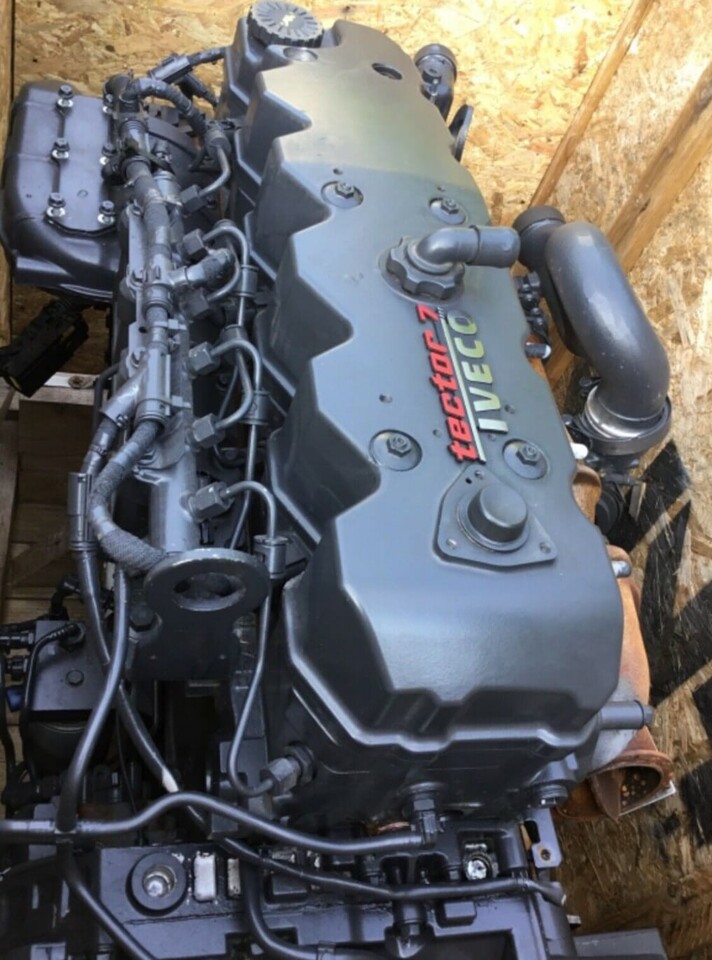 Iveco FPT F4AFE611D Euro 6 - Motor para Maquinaria agrícola: foto 2 Iveco FPT F4AFE611D Euro 6 - Motor para Maquinaria agrícola: foto 2