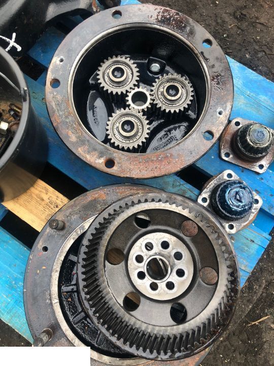 JCB 540 - Zwolnica - Mando final para Maquinaria agrícola: foto 1 JCB 540 - Zwolnica - Mando final para Maquinaria agrícola: foto 1