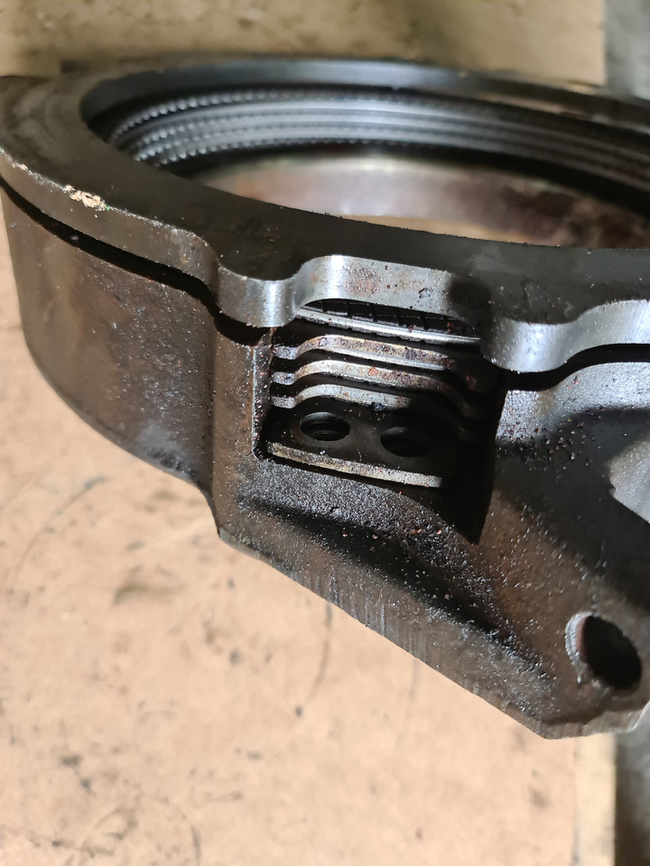 John Deere 4650 4850 Obudowa Hamulca Tłoka Hamulcowego R72041 R72042 - Piezas de freno para Maquinaria agrícola: foto 3 John Deere 4650 4850 Obudowa Hamulca Tłoka Hamulcowego R72041 R72042 - Piezas de freno para Maquinaria agrícola: foto 3