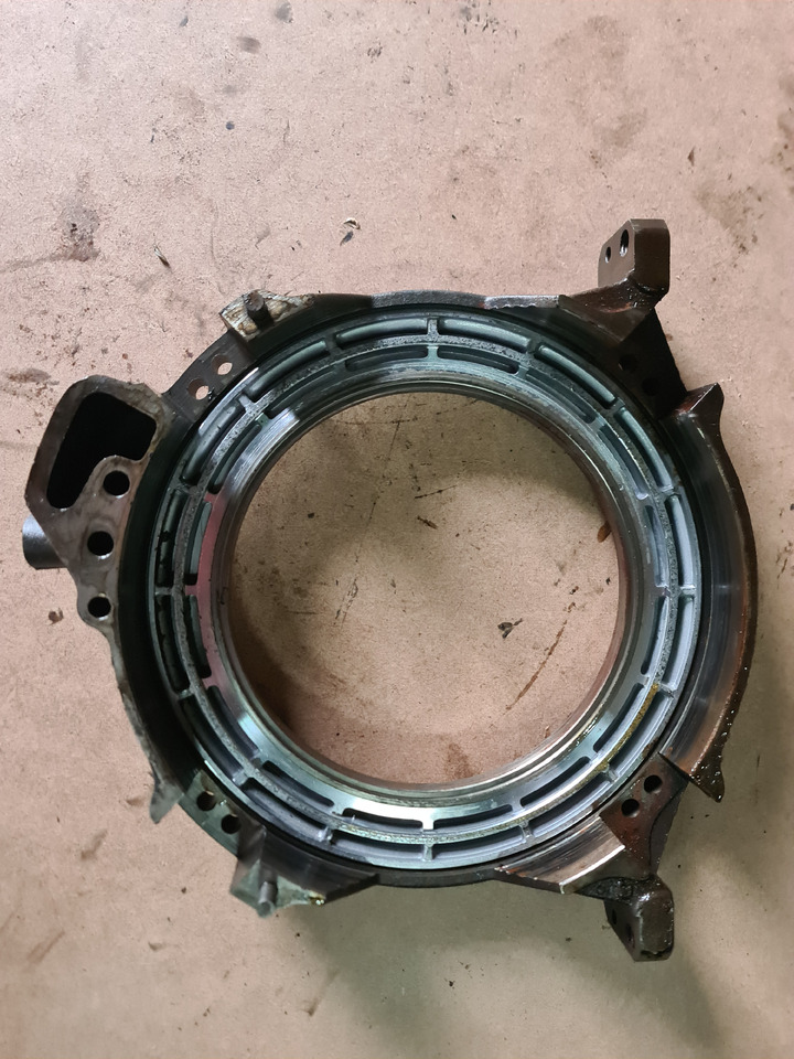 John Deere 4650, 4850 Obudowa Tłoka Hamulcowego R72044 - Piezas de freno para Maquinaria agrícola: foto 3 John Deere 4650, 4850 Obudowa Tłoka Hamulcowego R72044 - Piezas de freno para Maquinaria agrícola: foto 3