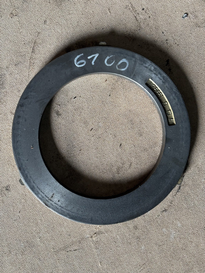 John Deere 6100 6300 6400 6500 6600 Docisk Hamulca Płytka L75651 - Piezas de freno para Maquinaria agrícola: foto 1 John Deere 6100 6300 6400 6500 6600 Docisk Hamulca Płytka L75651 - Piezas de freno para Maquinaria agrícola: foto 1