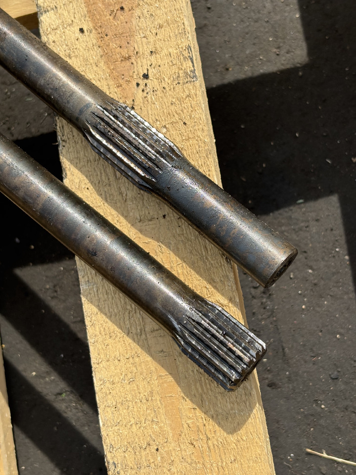 John Deere 6630 Wał Napędowy L76571 L76924 - Palier para Maquinaria agrícola: foto 2 John Deere 6630 Wał Napędowy L76571 L76924 - Palier para Maquinaria agrícola: foto 2