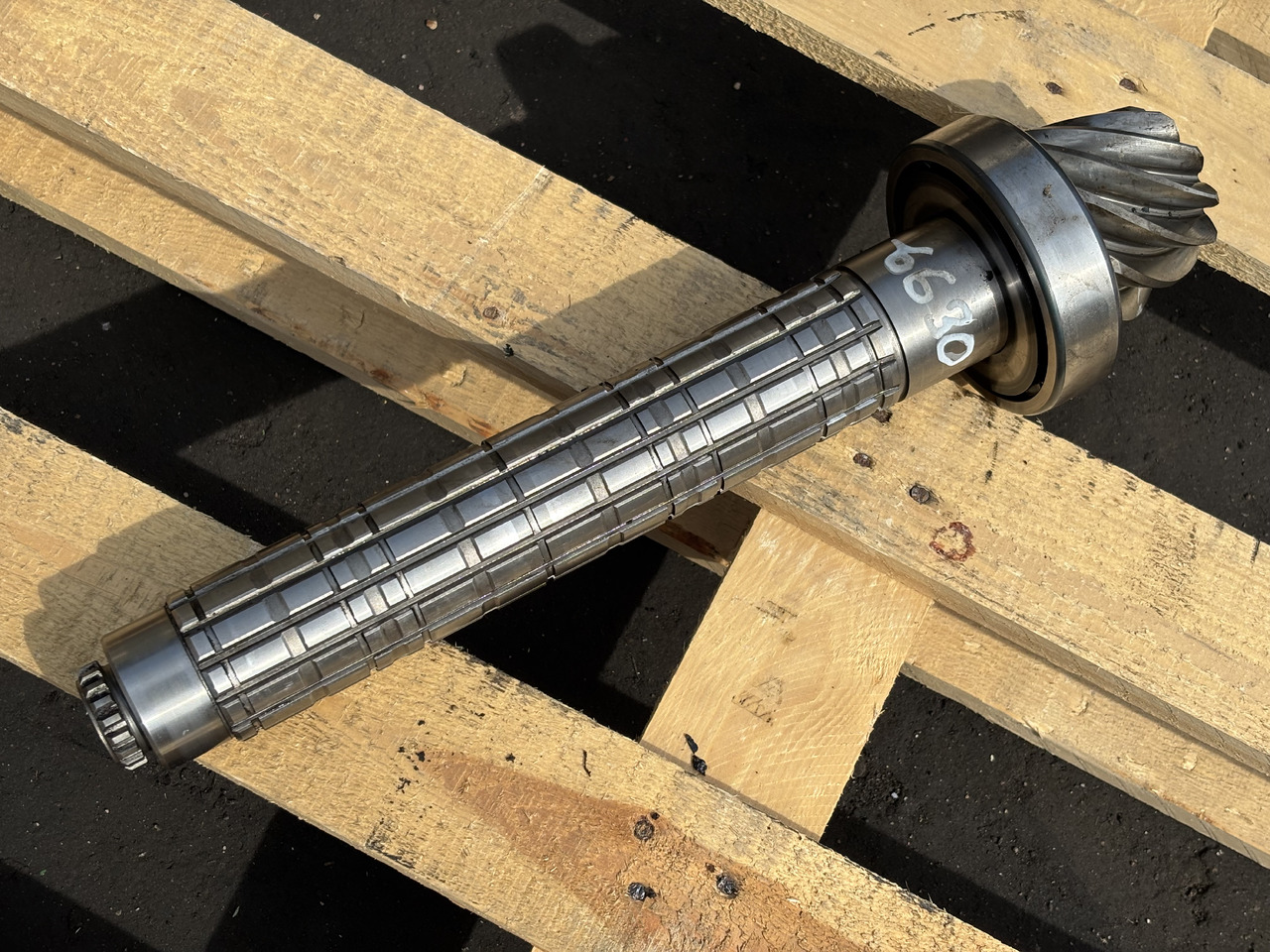 John Deere 6630 Wał napędowy skrzyni biegów L102628 - Palier para Maquinaria agrícola: foto 1 John Deere 6630 Wał napędowy skrzyni biegów L102628 - Palier para Maquinaria agrícola: foto 1