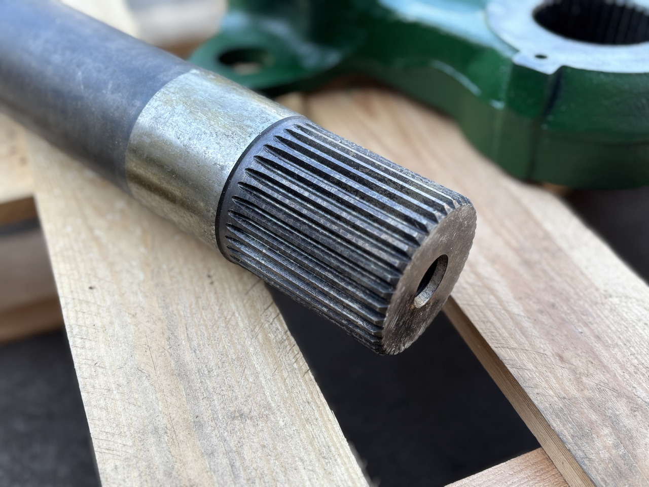 John Deere 6800 6900 7000 Wałek + ramiona podnośnika komplet R126713 L100694 - Tirante para Maquinaria agrícola: foto 2 John Deere 6800 6900 7000 Wałek + ramiona podnośnika komplet R126713 L100694 - Tirante para Maquinaria agrícola: foto 2