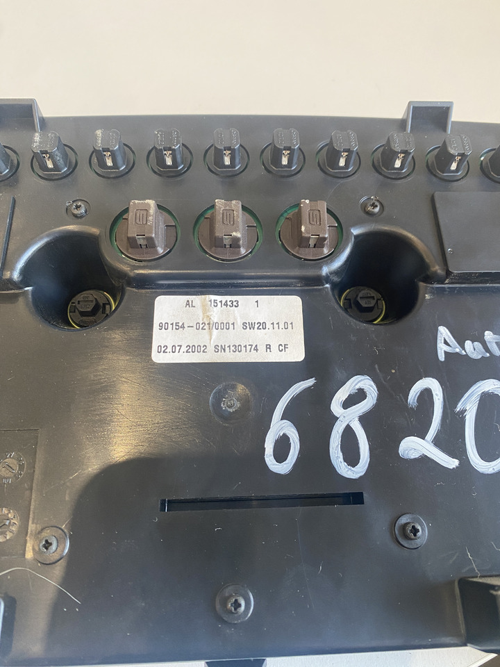 John Deere 6820S 6120 6220 6320 Autopower - zegary licznik deska - Salpicadero para Maquinaria de construcción: foto 4 John Deere 6820S 6120 6220 6320 Autopower - zegary licznik deska - Salpicadero para Maquinaria de construcción: foto 4