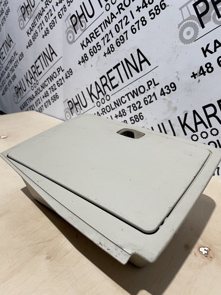 John Deere 6920S - schowek L153749 - Cabina e interior para Maquinaria agrícola: foto 3 John Deere 6920S - schowek L153749 - Cabina e interior para Maquinaria agrícola: foto 3