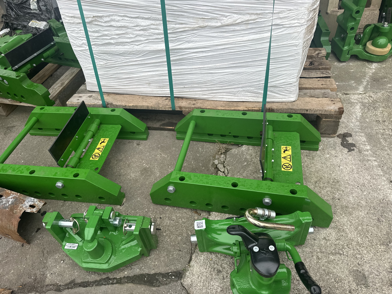 John deere zaczep k80 + szyny prowadnice - Carrocería y exterior para Maquinaria agrícola: foto 2 John deere zaczep k80 + szyny prowadnice - Carrocería y exterior para Maquinaria agrícola: foto 2