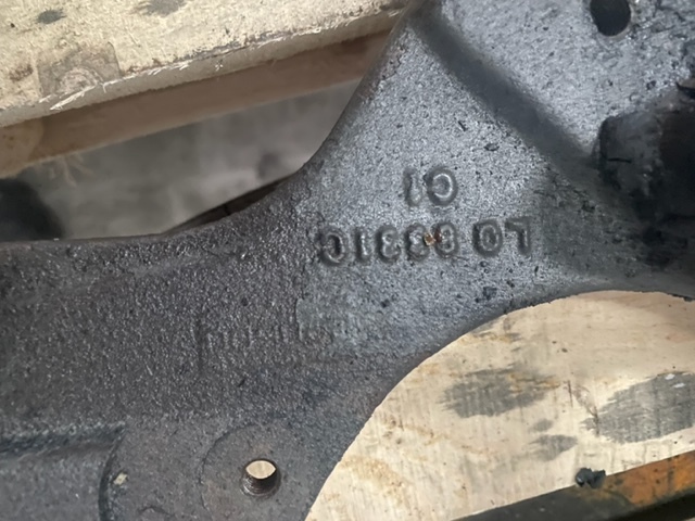 Liebherr D926 przystawka alternatora klimatyzacji L08331C , LO8331C - Sistema de refrigeración para Maquinaria de construcción: foto 2 Liebherr D926 przystawka alternatora klimatyzacji L08331C , LO8331C - Sistema de refrigeración para Maquinaria de construcción: foto 2